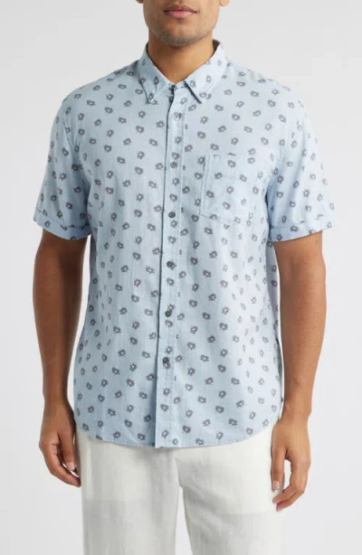 Rails Carson Short Sleeve Stretch Linen Blend Button-up Shirt In Daisy Toss Celestial