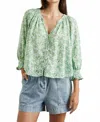 Rails Mariah Top In Green Texture Floral In Multi
