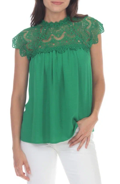 Rain Airflow Lace Top In Kelly Green