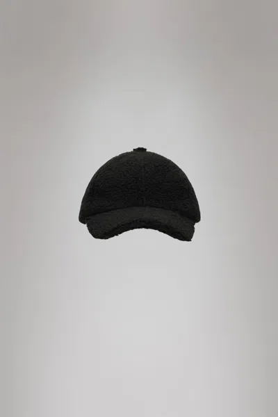 Rains Fleece Cap In Black