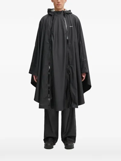 Rains X Umbro Zip-up Hooded Cape In Black