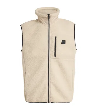 Rains Yermo Fleece Gilet In Ivory