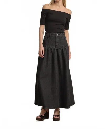 Raisonnel Fitted Waist Denim Midi Skirt In Black