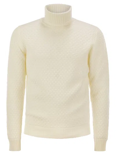 RAKKÌ HONEYCOMB STITCH TURTLENECK - WHITE
