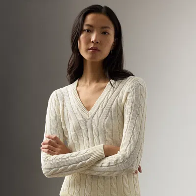 Ralph Lauren Cable-knit Silk V-neck Sweater In Lux Cream In Neutral