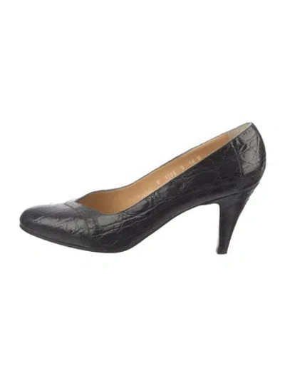 Pre-owned Ralph Lauren Embossed Leather Pumps In Black