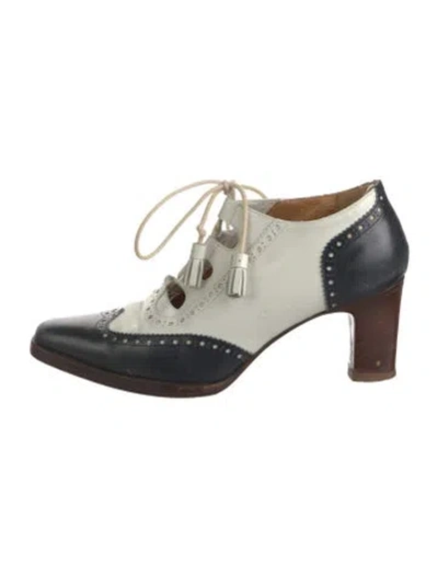 Pre-owned Ralph Lauren Leather Lasercut Accents Pumps In White
