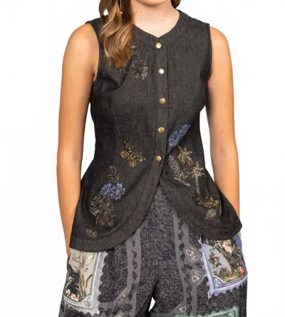 Ranna Gill Aster Sleevless Waist Coat In Black