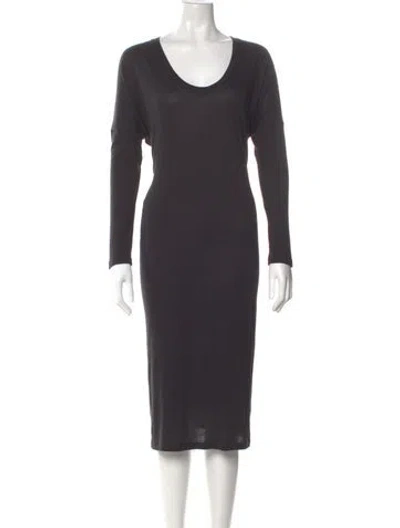 Pre-owned Raquel Allegra Scoop Neck Midi Length Dress In Gray