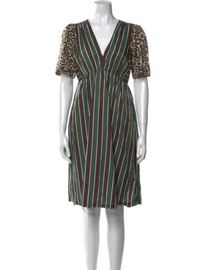 Pre-owned Raquel Allegra Striped Knee-length Dress In Green