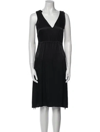 Pre-owned Raquel Allegra V-neck Knee-length Dress In Black