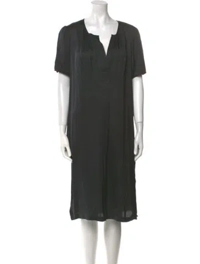 Pre-owned Raquel Allegra V-neck Knee-length Dress In Green