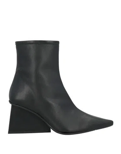 Ras Woman Ankle Boots Black Size 6 Leather