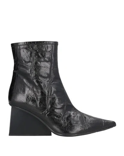 Ras Woman Ankle Boots Black Size 8 Leather