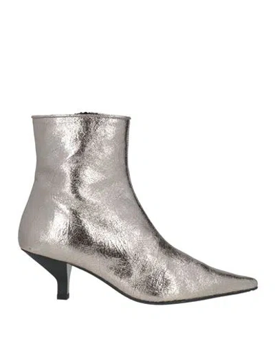 Ras Woman Ankle Boots Silver Size 7 Leather