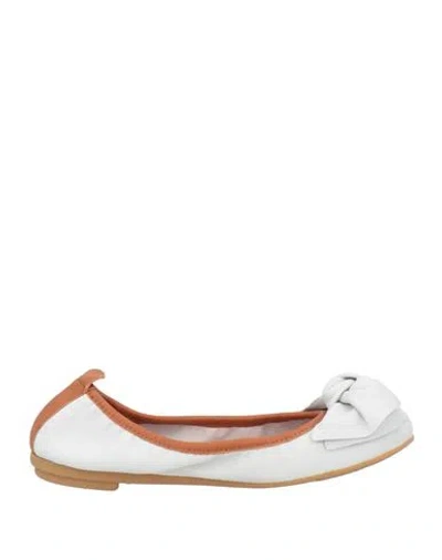 Ras Woman Ballet Flats White Size 6 Leather