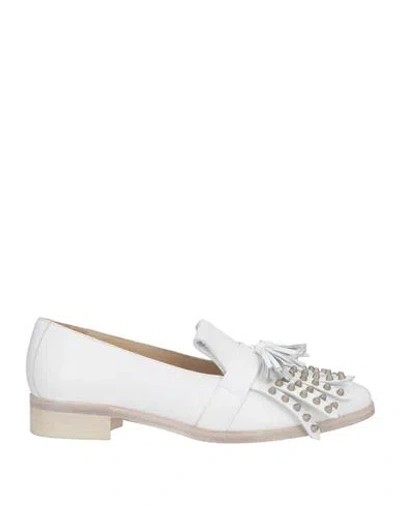 Ras Woman Loafers White Size 9 Leather