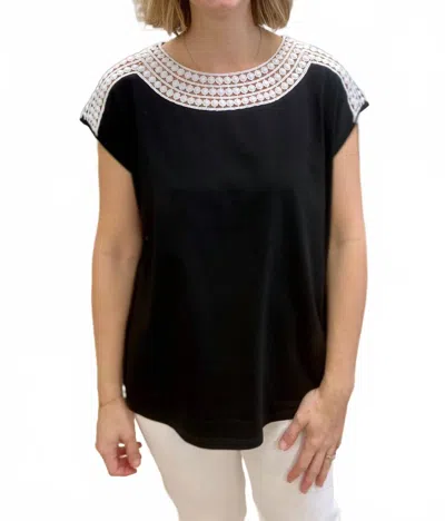 Ravel Neck Detail Short Cap Sleeve Top In Black / White