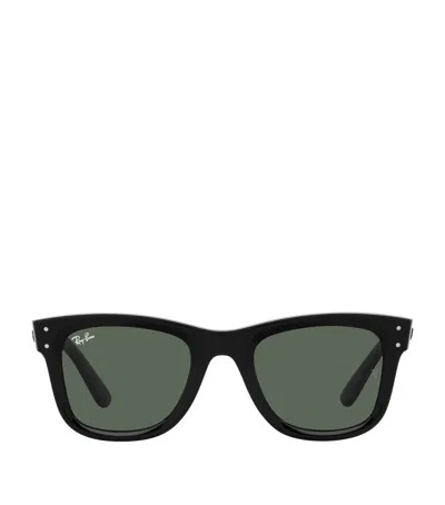 Ray Ban Classic Wayfarer Sunglasses In Black