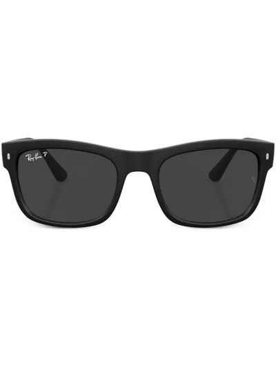 Ray Ban Eckige Sonnenbrille Mit Logo-schild In Black