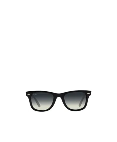 Ray Ban Logo Sunglasses In Black