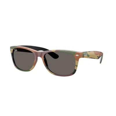 Ray Ban Ray-ban Ray-ban New Wayfarer Rb2132 6822b1 In Green
