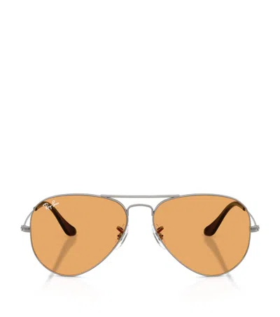 Ray Ban Ray-ban Aviator Classic Aviator Sunglasses In Gray