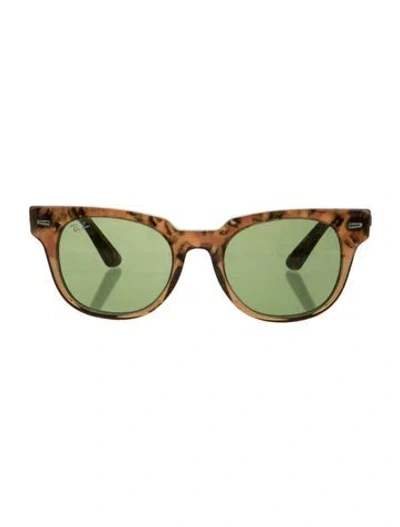 Pre-owned Ray Ban Signature Logo Wayfarer Sunglasses In Brown