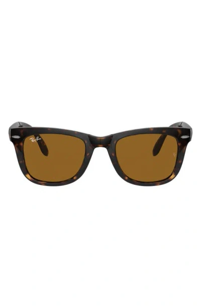 Ray Ban Wayfarer 54mm Folding Sunglasses In Light Havana