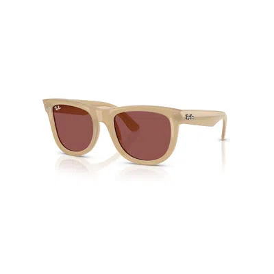 Ray Ban Wayfarer Reverse Sonnenbrillen Opal Beige & Honig Fassung Violett Glas 53-20
