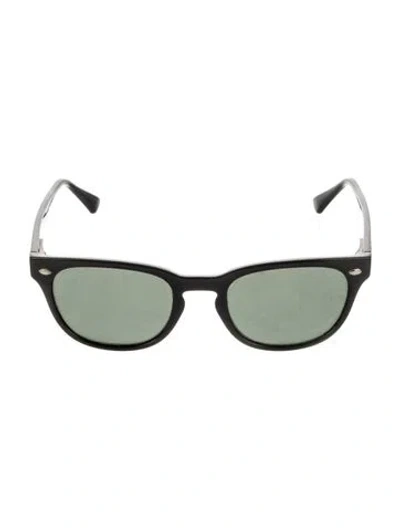 Pre-owned Ray Ban Wayfarer Tinted Sunglasses In Black