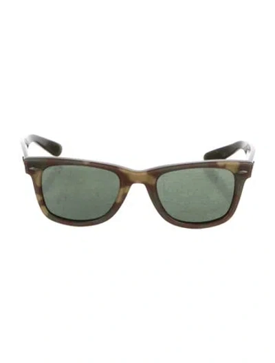 Pre-owned Ray Ban Wayfarer Tinted Sunglasses In Green