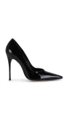 Raye Danae Pump In 블랙