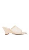 Raye Devora Wedge In Nude