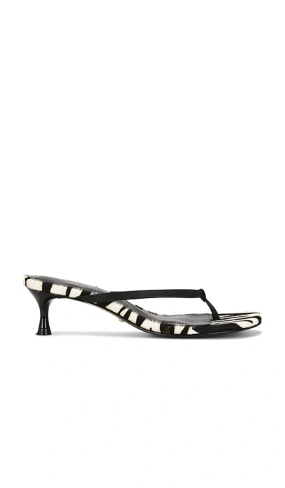 Raye Kimme Sandal In Black