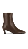 Raye Boot Lauren In Brown