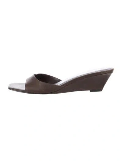 Pre-owned Raye Leather Slides In Brown