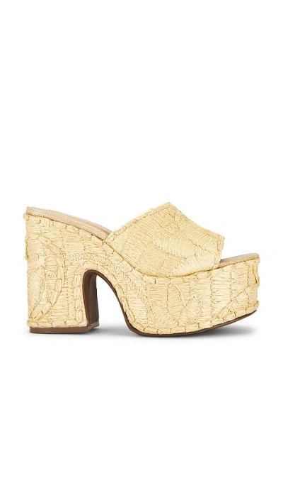 Raye Maeve Platform Sandal In Nude