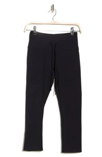 Rbx Carbon Peached Interlock Drawstring Crop Leggings In Black