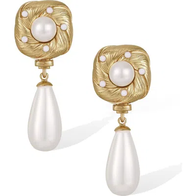 Rc Retro Chic Canary Earrings In Gold