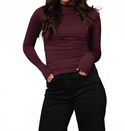 Rd Style Funnel Neck Ruched Top In Prune In Burgundy