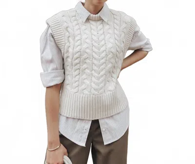 Rd Style Jesabelle Cable Knit Vest In Pearl In Black