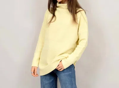 Rd Style Nancy Ottoman Ribbed Mock Neck Sweater In Yellow