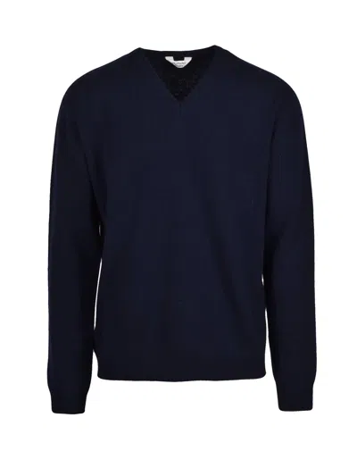 Re Cashme-blend V-neck Sweater In Black