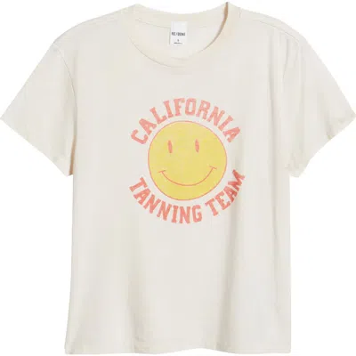 Re/done Tanning Team Relaxed Graphic T-shirt In Beige