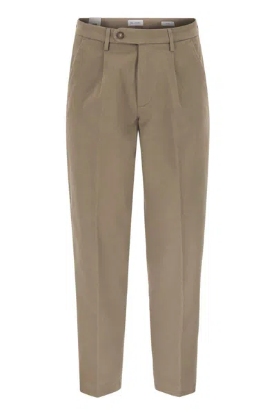 Re-hash Pleats Chino Trousers In Brown