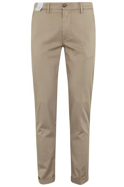 Re-hash Mucha Chinos Con Risvolto In Camel