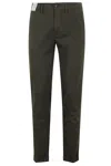 Re-hash Mucha Chinos Gabardina Stretch In Green