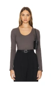 Re Ona Scoop Long Sleeve Bodysuit In 그레이