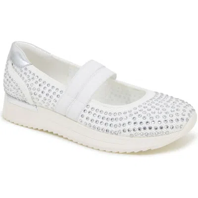 Reaction Kenneth Cole Caldwell Rhinestone Flat In White Knit